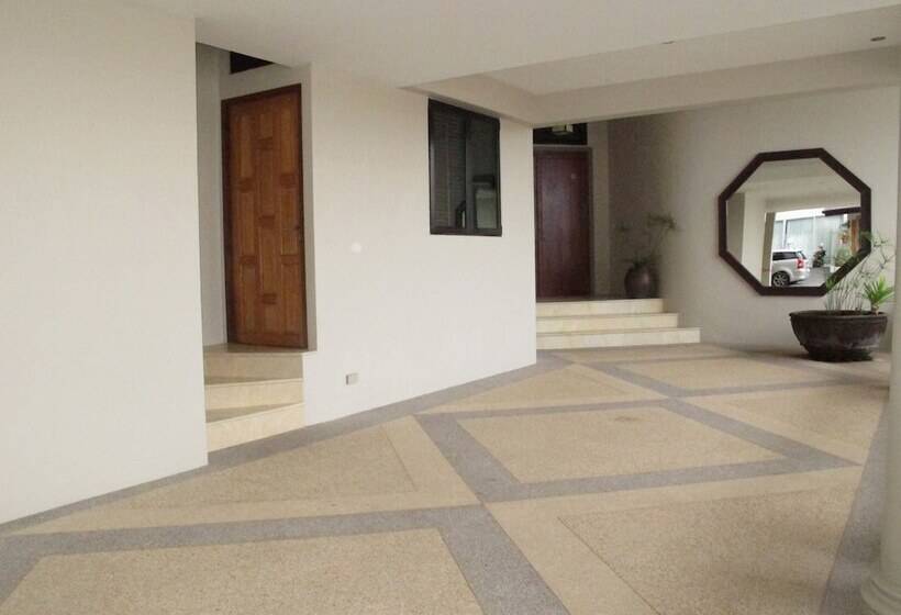 Stunning Oceanview Villa Taipan