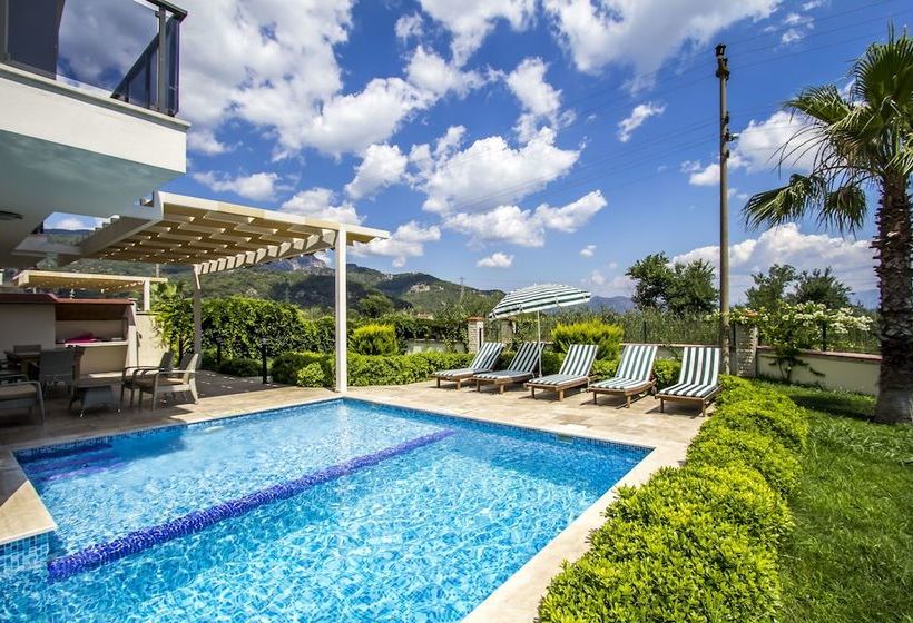 Villa North By Tatilpremium