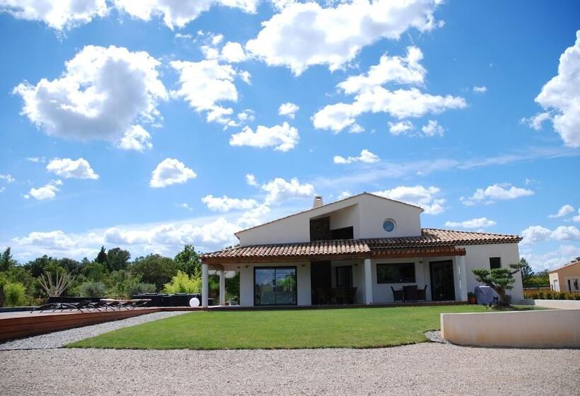 Villa Otiliabed And Breakfastchambres D Hotes En Provence