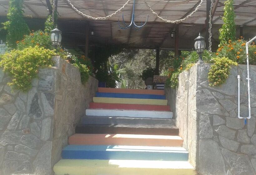 Assos Yenibahce Motel