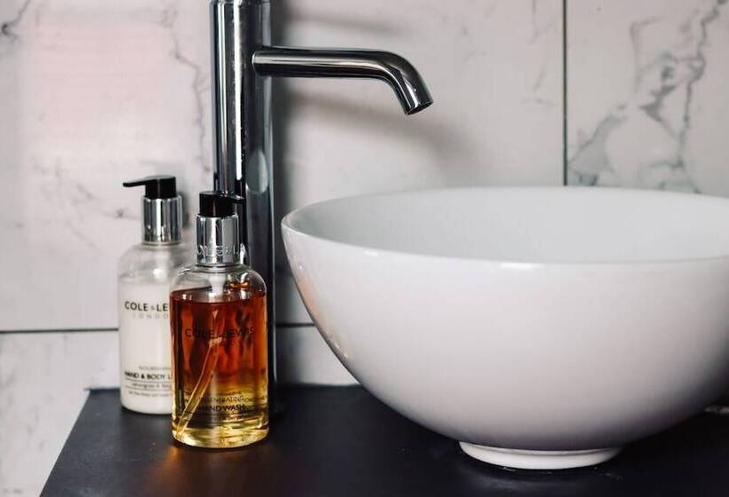 צימר Arosfa Harbourside Guesthouse