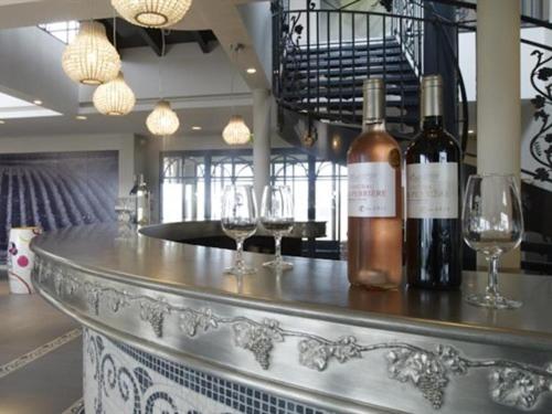 تختخواب و صبحانه Château La Rose Perriere