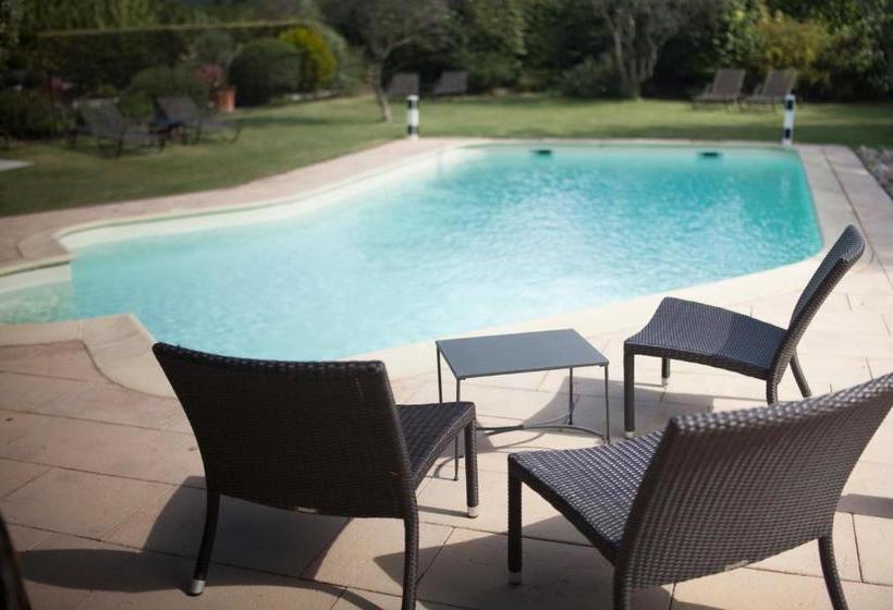 צימר Le Mas Au Portail Bleu