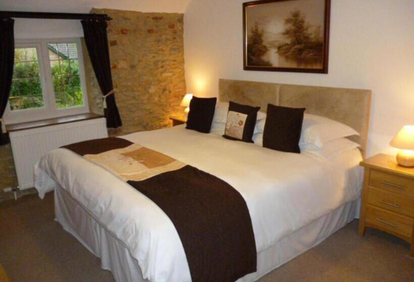 צימר Quiet Woman House