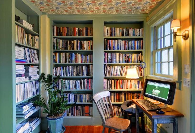 مبيت وإفطار The Baker House 1650