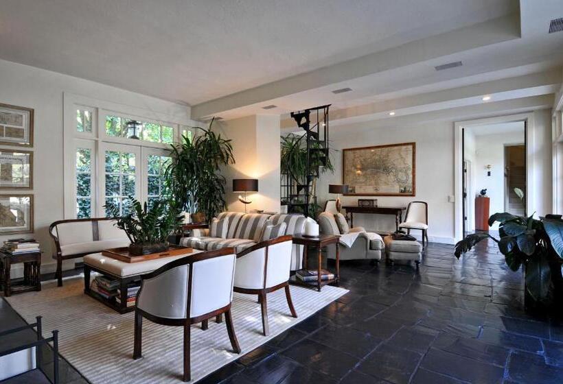 مبيت وإفطار The Baker House 1650