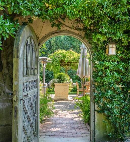 مبيت وإفطار The Baker House 1650