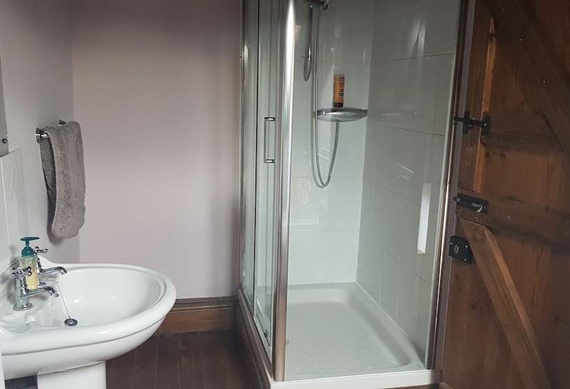 مبيت وإفطار The Granary