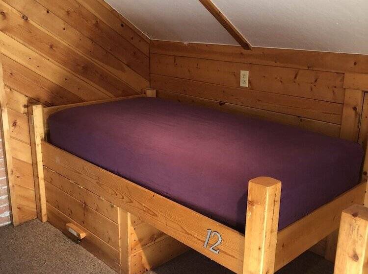 Estes Park Adventure Hostel