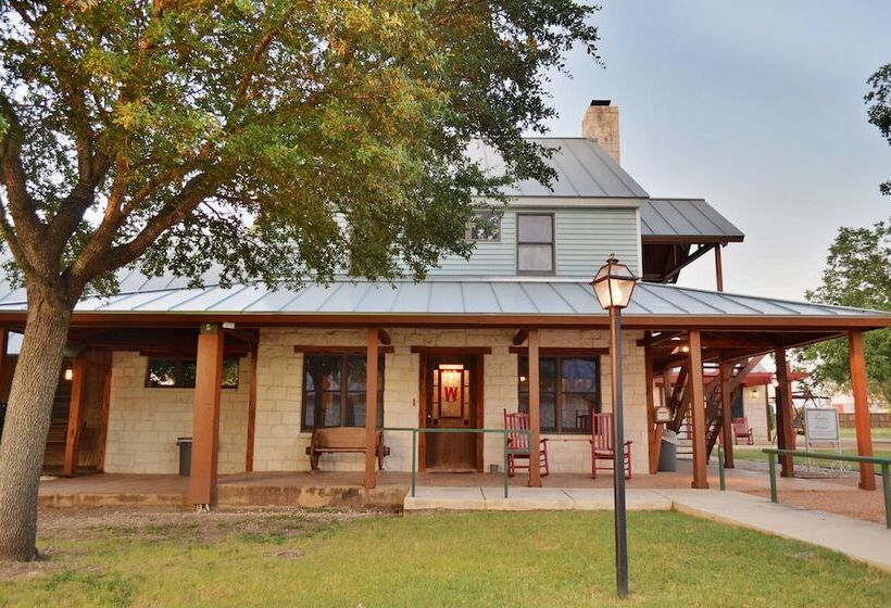 Gruene Cottages