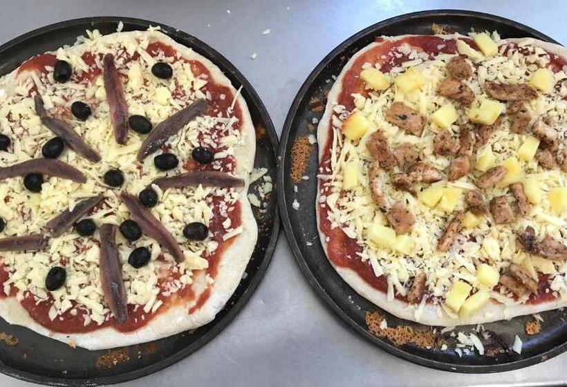 Хостел Rose And Crown At Redmarley