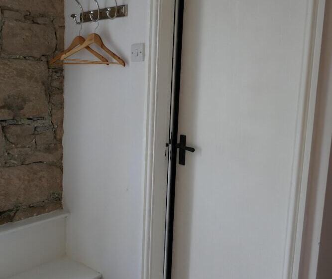 簡易ホテル The Victoria