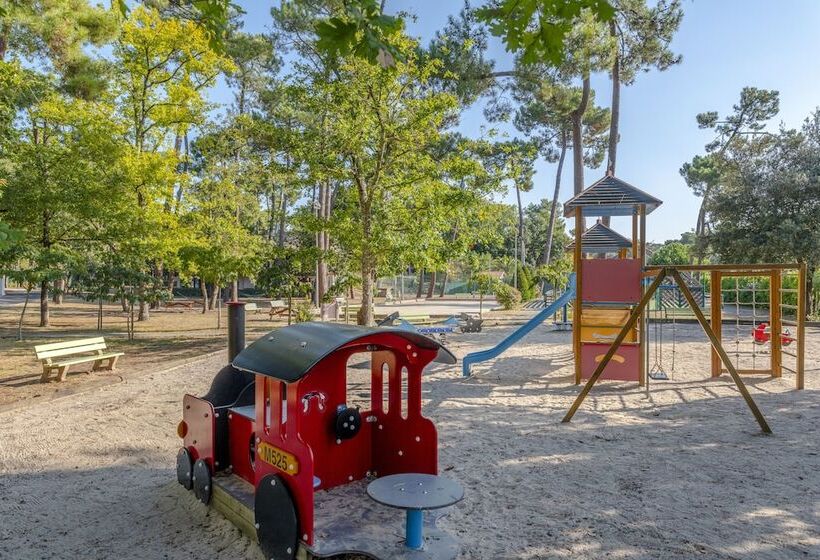 בית מלון כפרי Azureva Ronce Les Bains