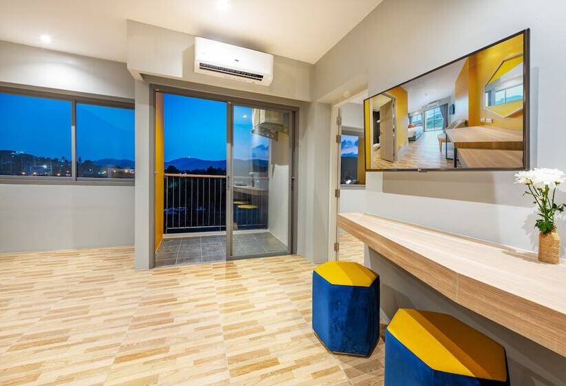 Beehive Boutique Hotel Phuket