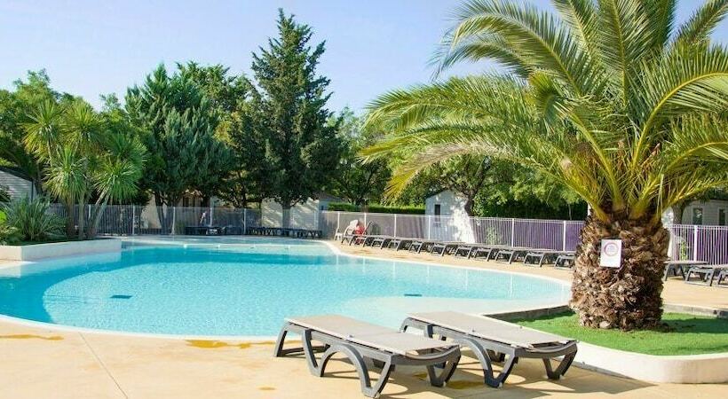 فندق Camping Les Amandiers