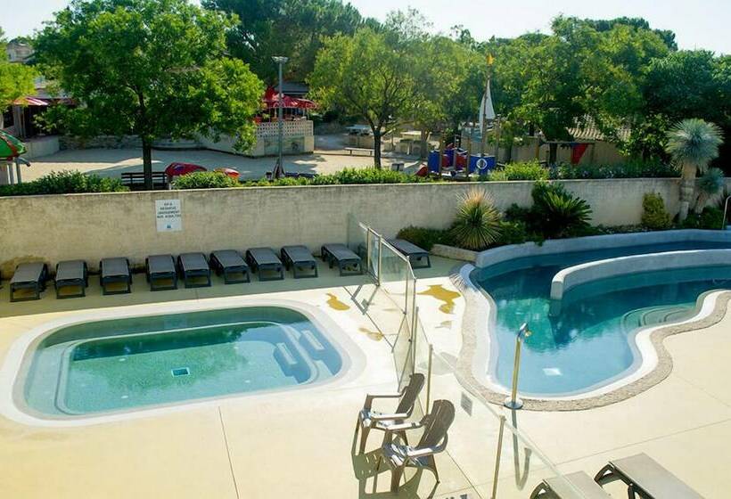 فندق Camping Les Amandiers