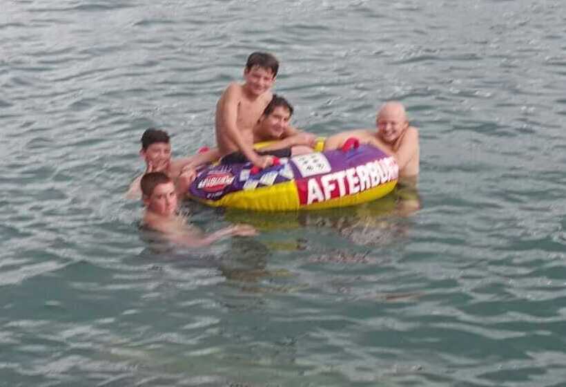 ホテル Cobblescote On The Lake