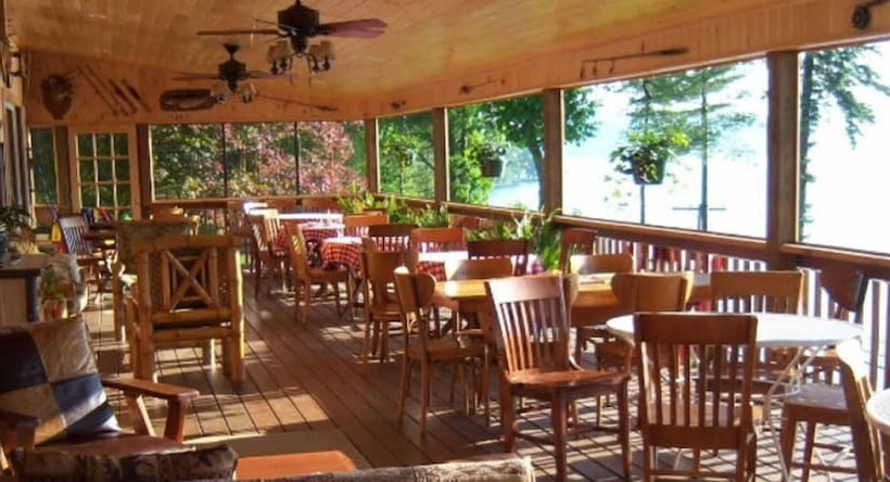 ホテル Cobblescote On The Lake