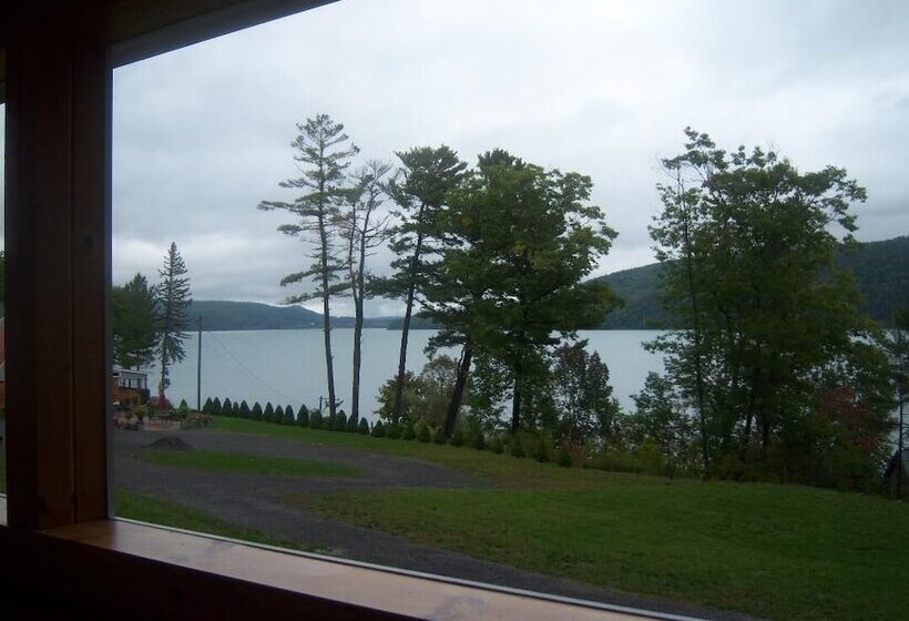 ホテル Cobblescote On The Lake