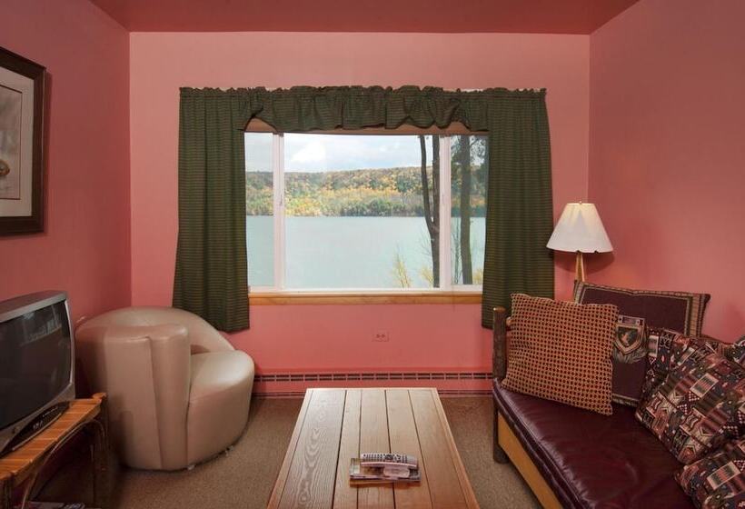 ホテル Cobblescote On The Lake