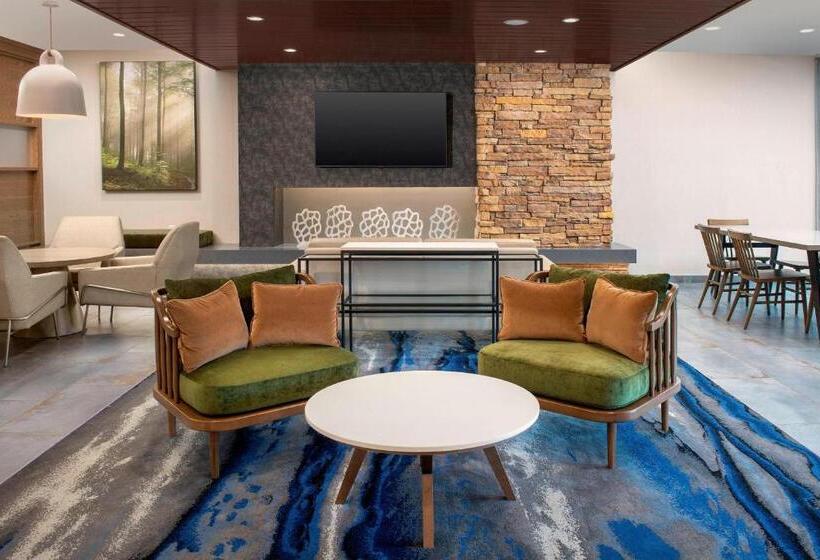 Отель Fairfield Inn & Suites By Marriott New Orleans Metairie