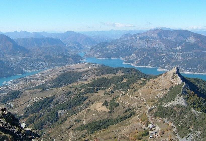 בית מלון כפרי Lou Riouclar