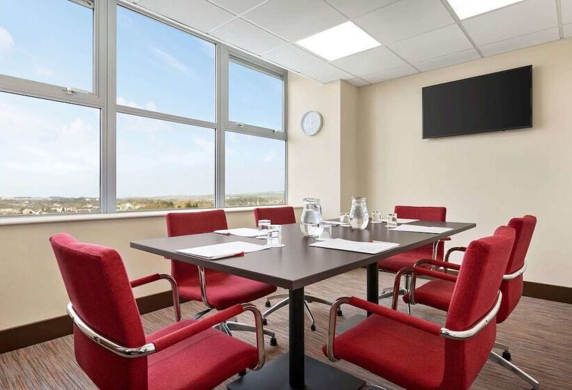 ホテル Ramada East Kilbride