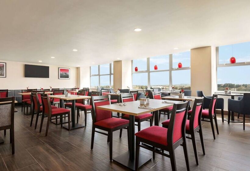 ホテル Ramada East Kilbride