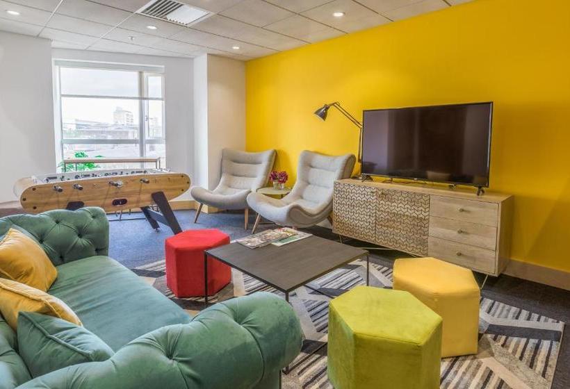 هتل Studyo By Bridgestreet, Canary Wharf