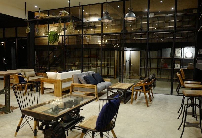 בית מלון כפרי The Tryst River Kwai