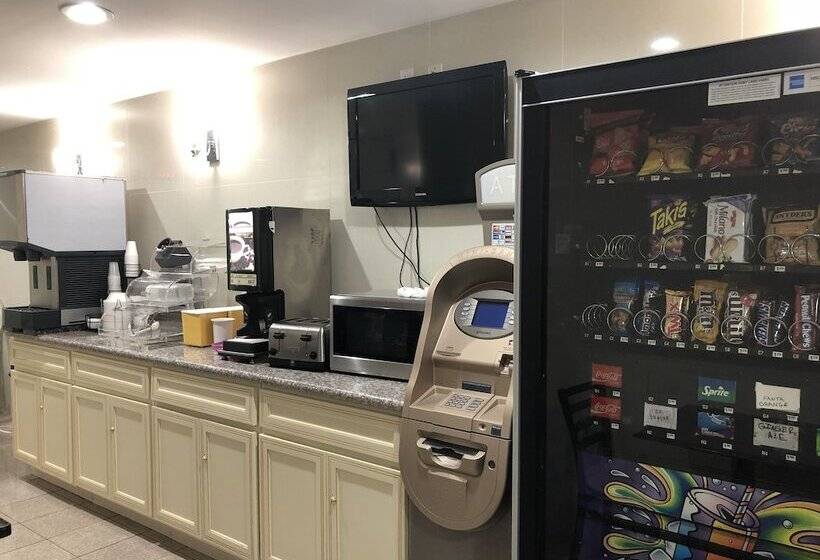 בית מלון כפרי The Vue Express @ 39th Street