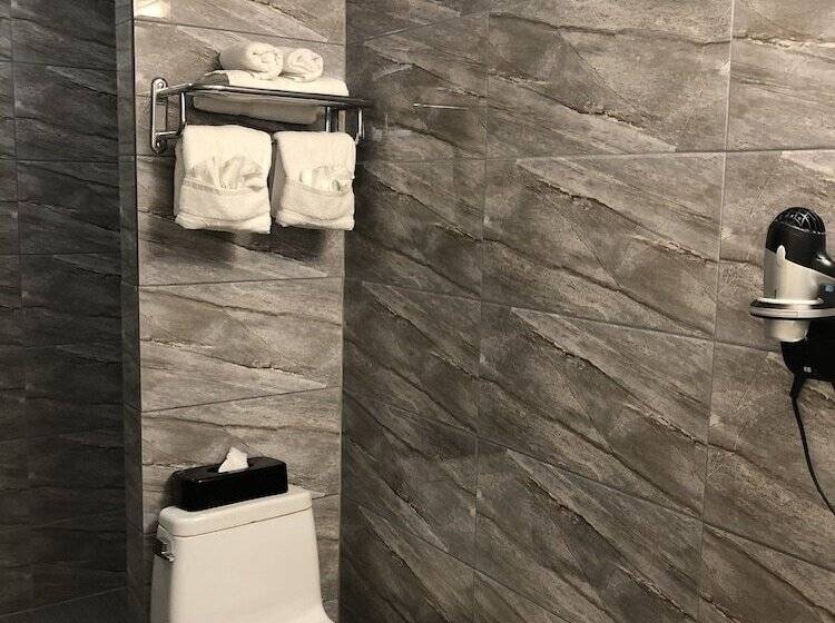 בית מלון כפרי The Vue Express @ 39th Street