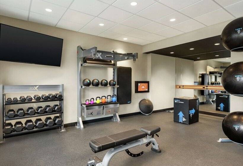 فندق Tru By Hilton Milwaukee Brookfield