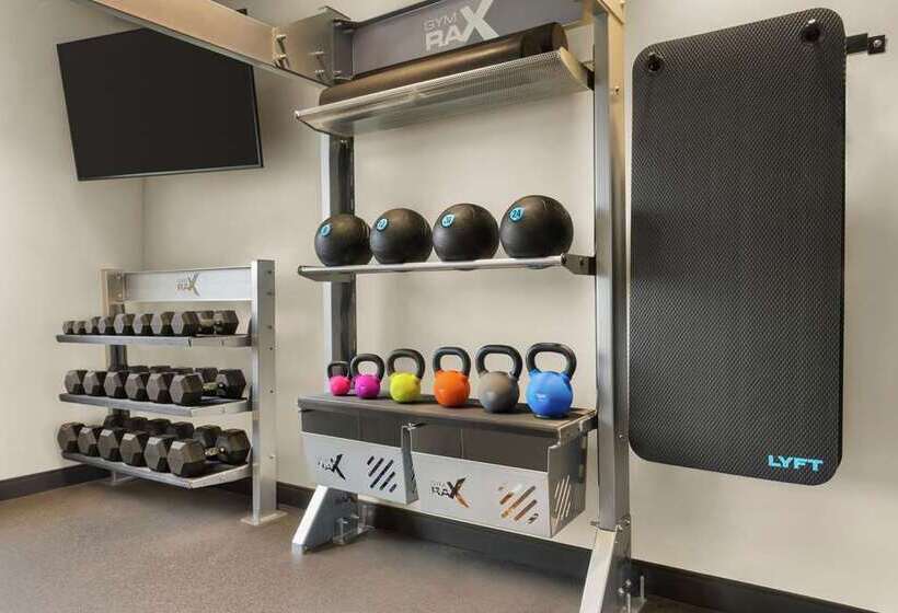 فندق Tru By Hilton Milwaukee Brookfield