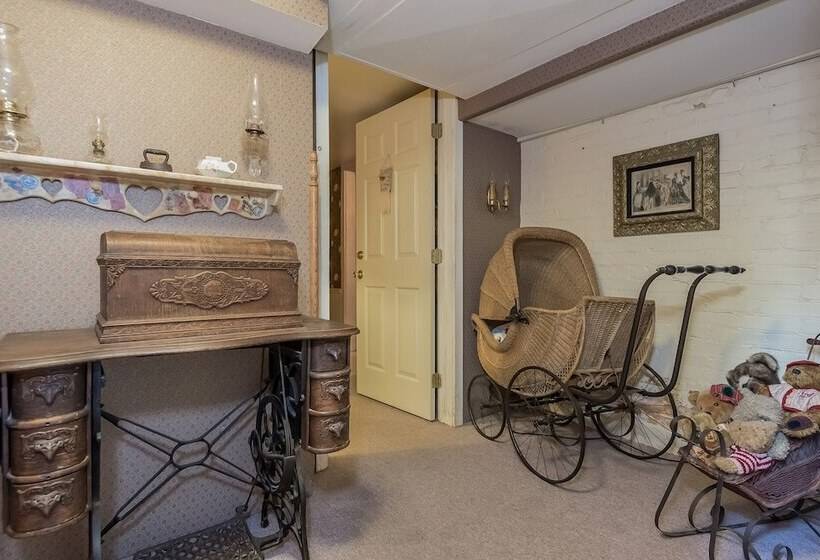 Kingsley House Bed & Breakfast