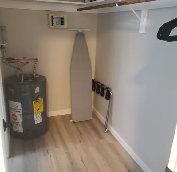 فندق على الطريق Ashley Brooke Beach Resort