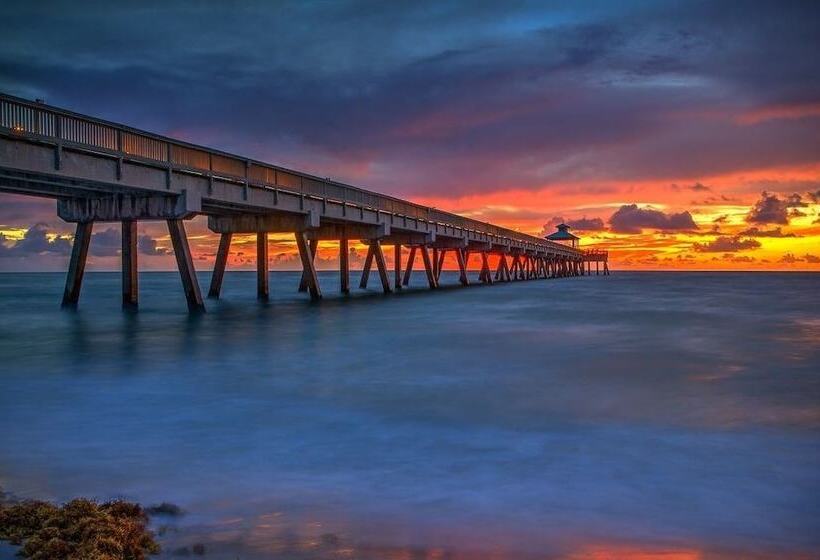 فندق على الطريق Ashley Brooke Beach Resort