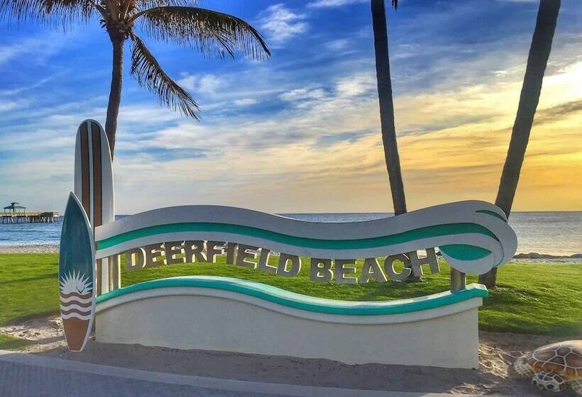 فندق على الطريق Ashley Brooke Beach Resort