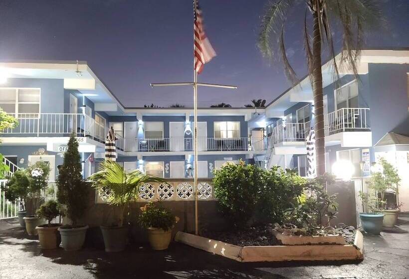 فندق على الطريق Ashley Brooke Beach Resort