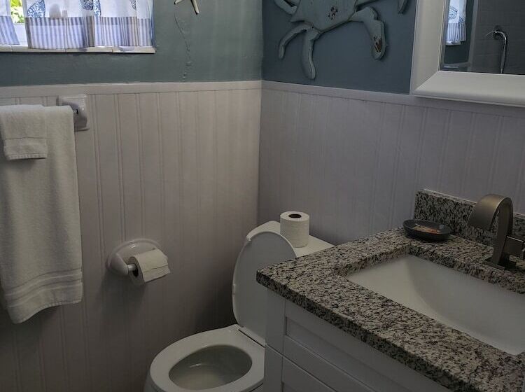 فندق على الطريق Ashley Brooke Beach Resort