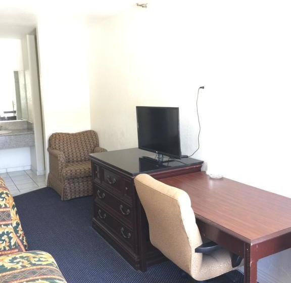 فندق على الطريق Budget Inn