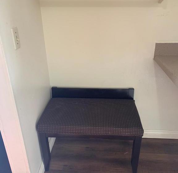 فندق على الطريق Lancaster Inn