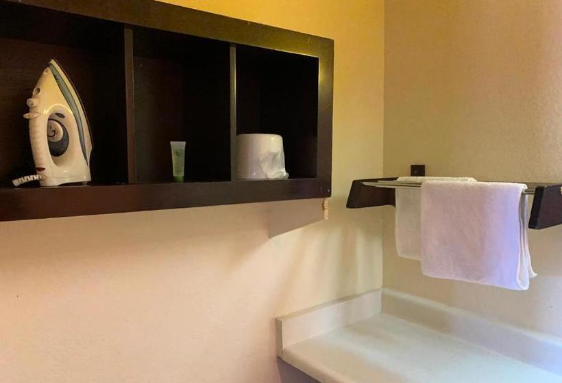 فندق على الطريق Lancaster Inn