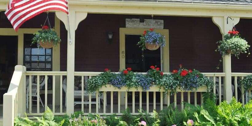 펜션 Central House Inn