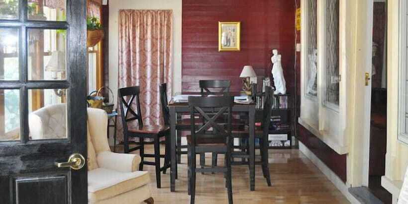 펜션 Central House Inn