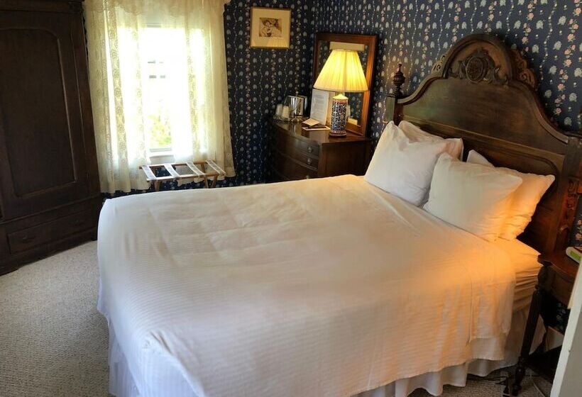 펜션 Central House Inn