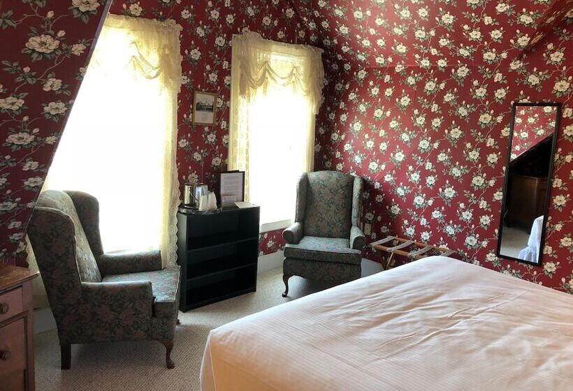 펜션 Central House Inn