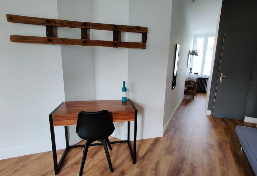 بنسيون Chambres D Hotes  Le Magnolia