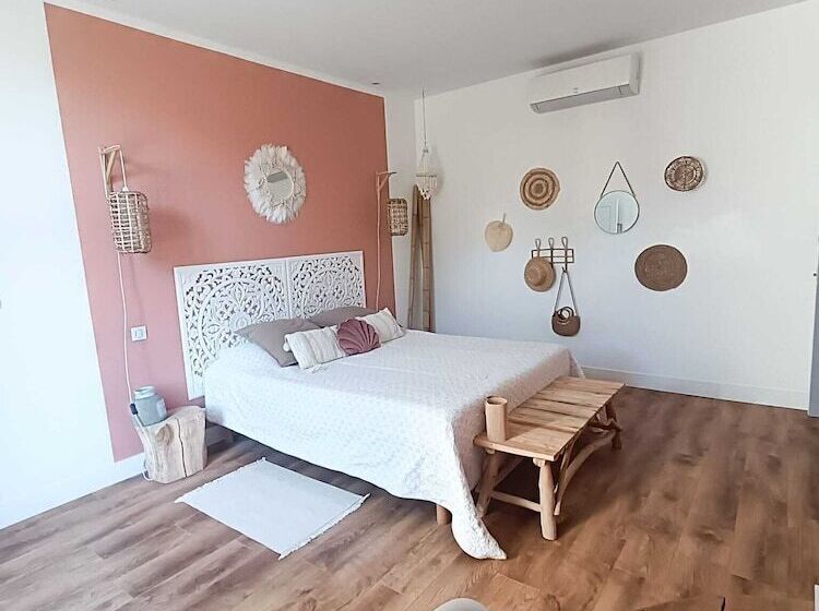 بنسيون Chambres D Hotes  Le Magnolia