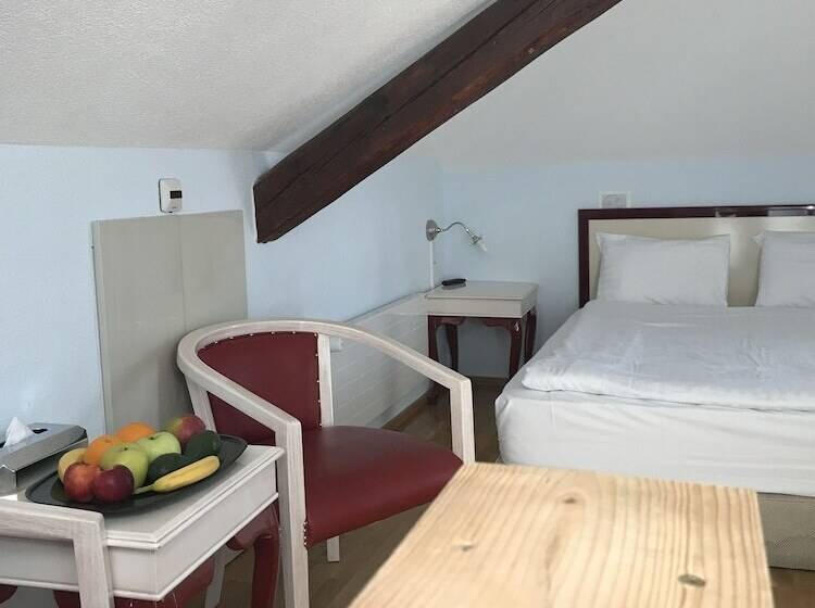 Pensione Gasthaus 210